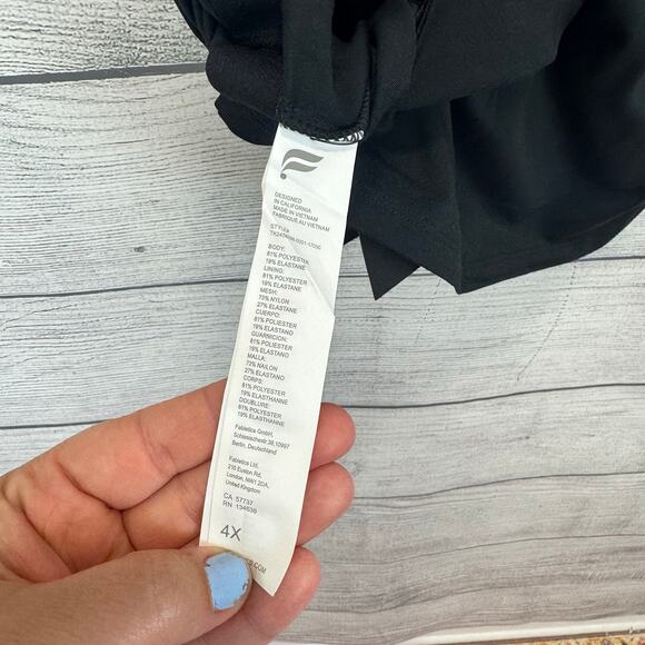 Fabletics Plus Size Active Black Racerback Bra Tank Size 4X - Picture 7 of 7